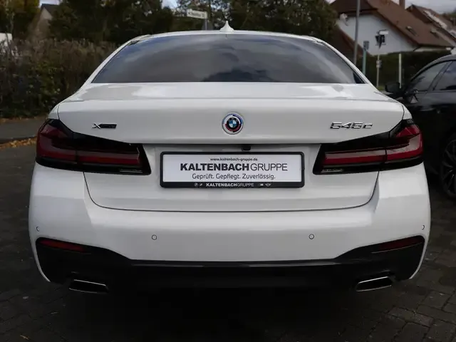 BMW 545