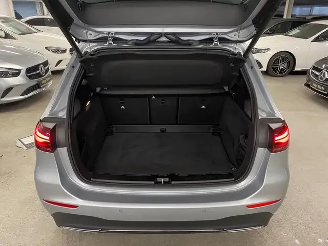 Mercedes-Benz B 220