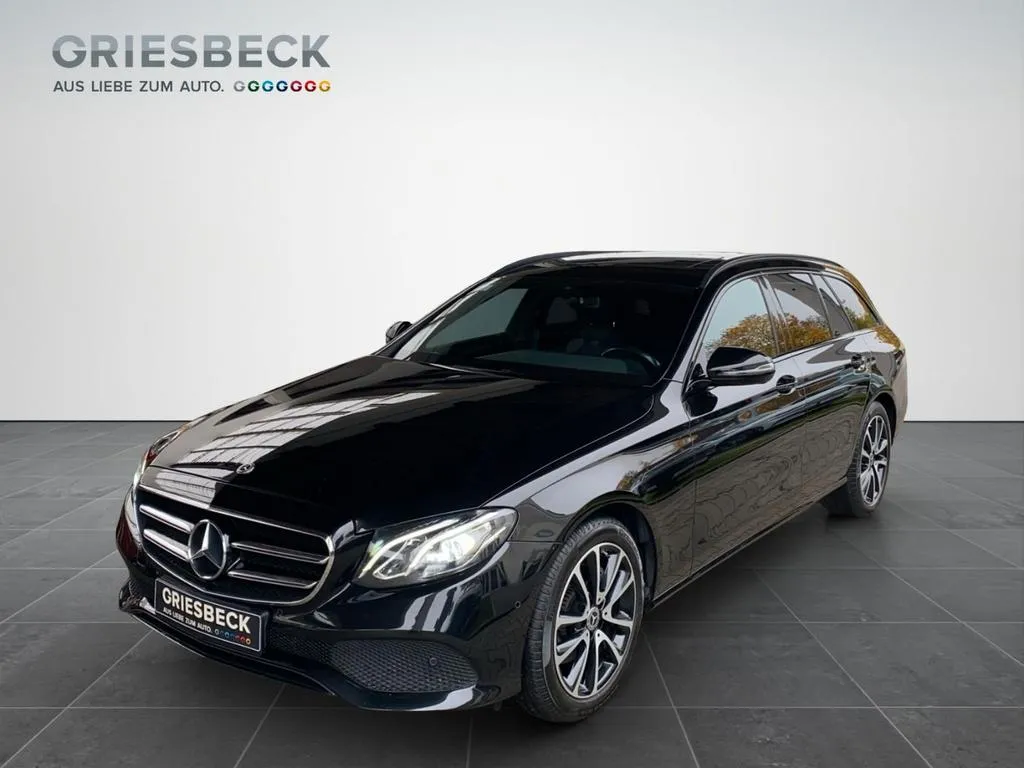 Mercedes-Benz E 220