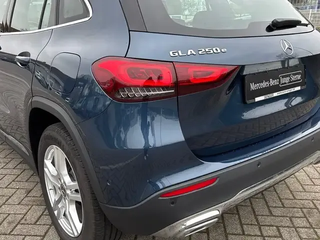 Mercedes-Benz GLA 250