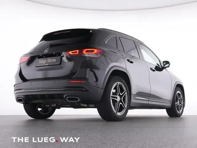 Mercedes-Benz GLA 200