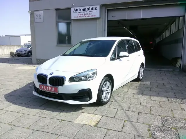 BMW 218