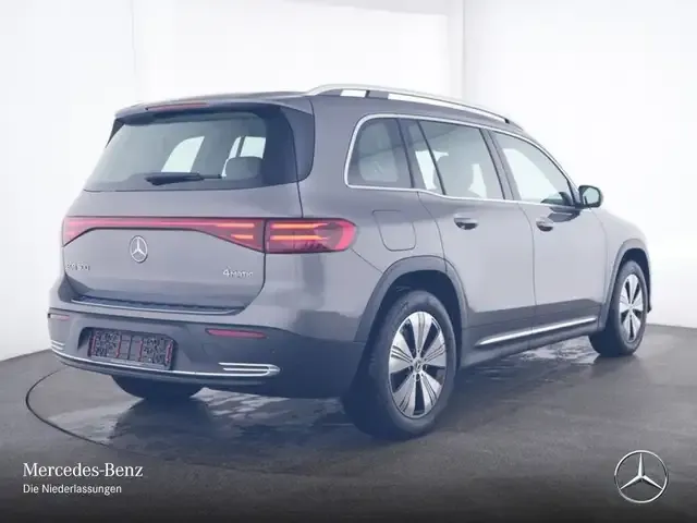 Mercedes-Benz EQB 300