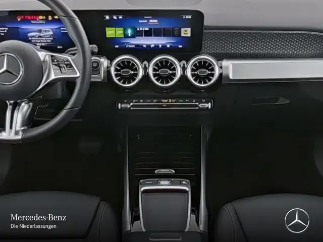 Mercedes-Benz EQB 300