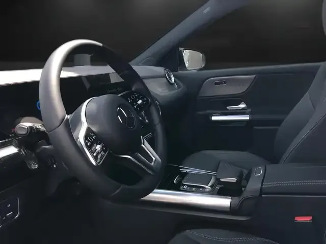 Mercedes-Benz EQA 250