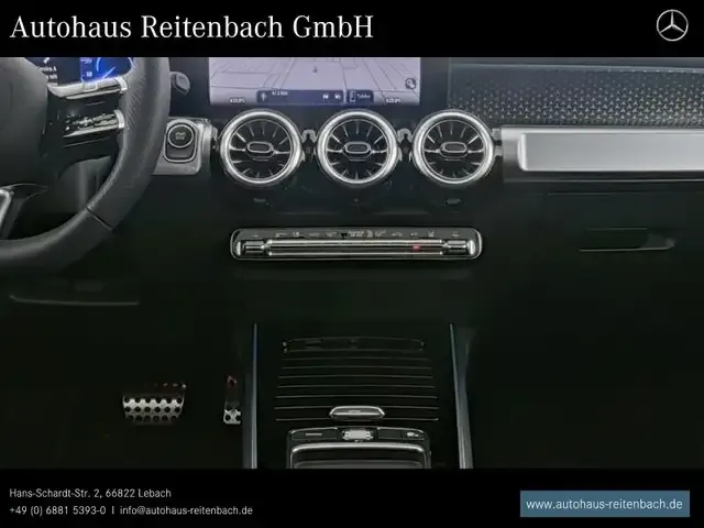 Mercedes-Benz EQB 300