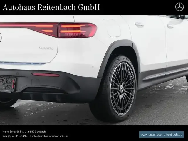 Mercedes-Benz EQB 300