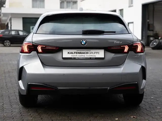 BMW 118