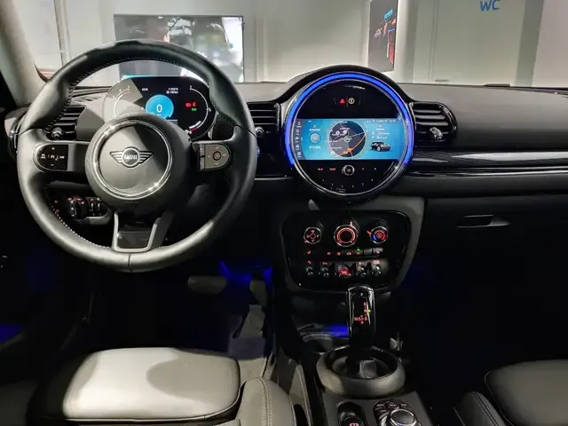 MINI Cooper Clubman