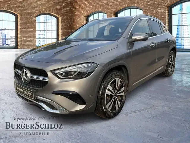 Mercedes-Benz GLA 220