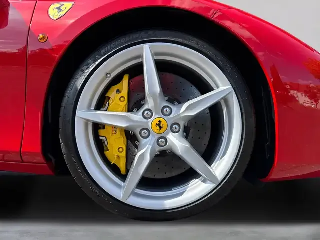 Ferrari 488