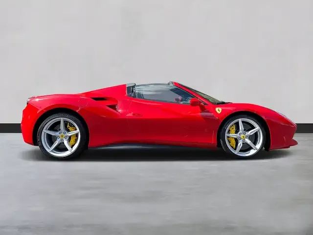 Ferrari 488