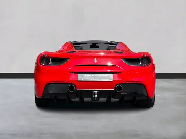 Ferrari 488