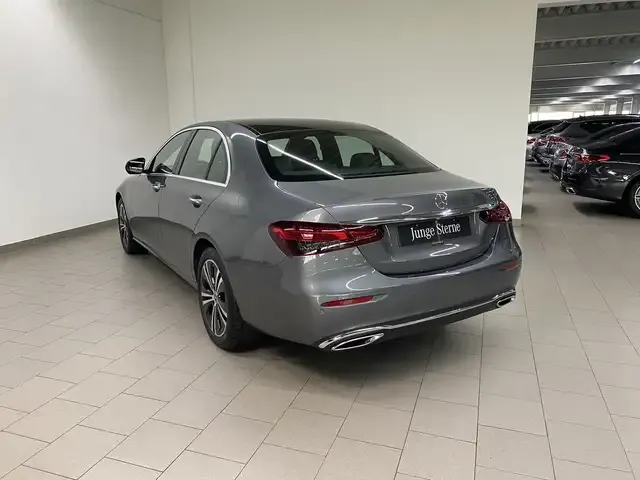 Mercedes-Benz E 400