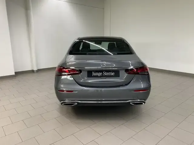 Mercedes-Benz E 400