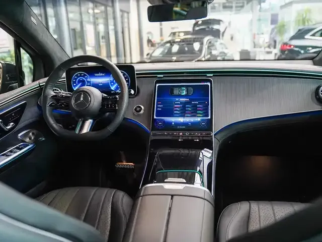 Mercedes-Benz EQE SUV