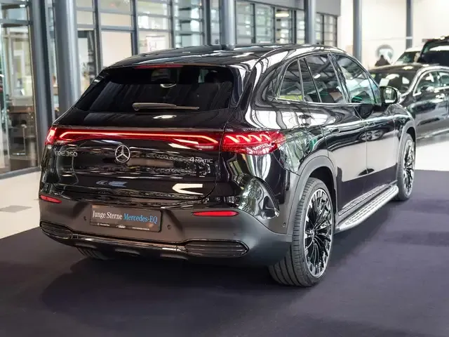 Mercedes-Benz EQE SUV