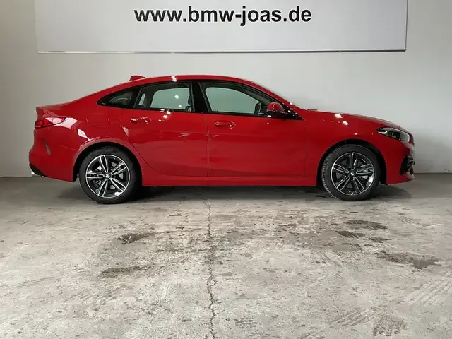 BMW 220