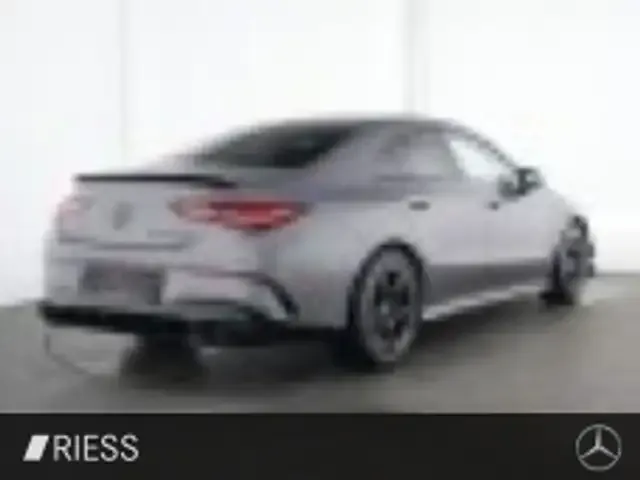 Mercedes-Benz CLA 45 AMG