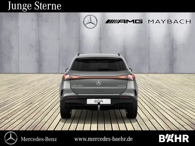Mercedes-Benz EQA 300
