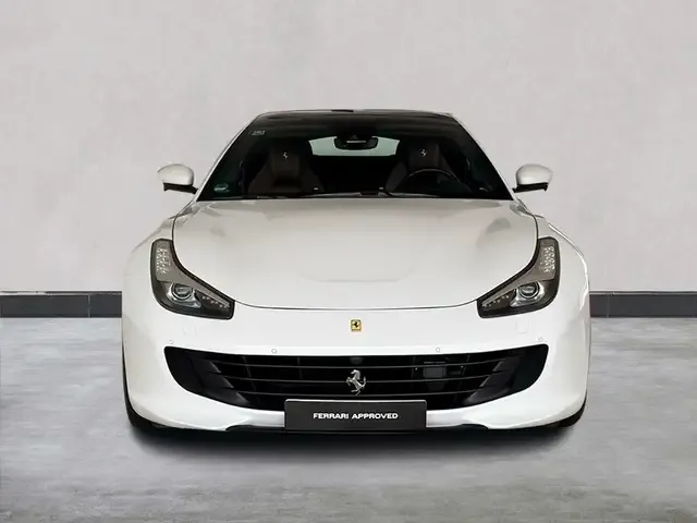 Ferrari GTC4 Lusso