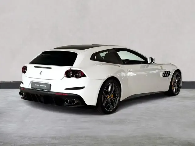 Ferrari GTC4 Lusso