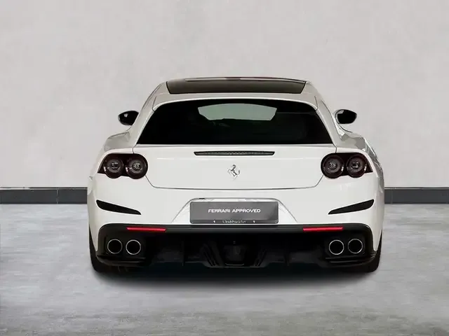 Ferrari GTC4 Lusso