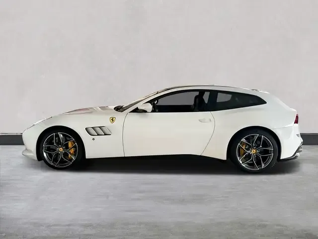 Ferrari GTC4 Lusso