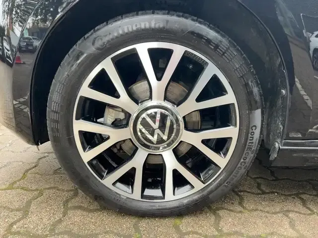Volkswagen e-up!