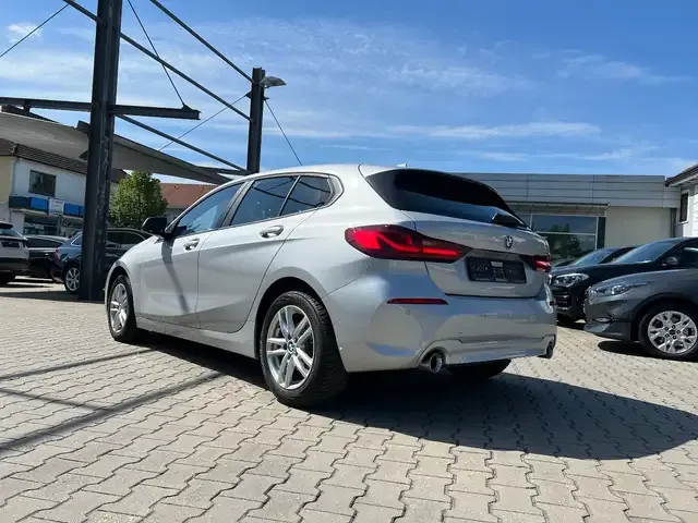 BMW 118