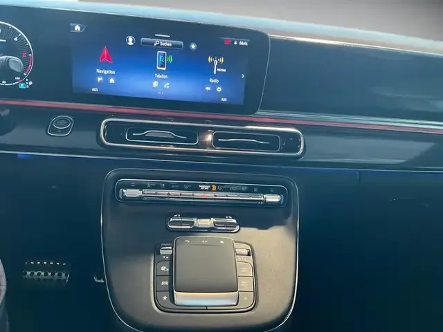 Mercedes-Benz V 250
