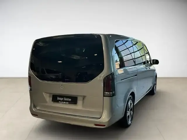 Mercedes-Benz V 250