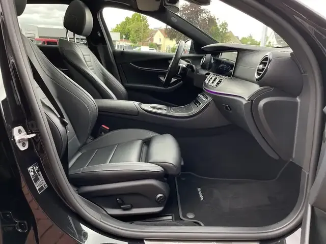 Mercedes-Benz E 400