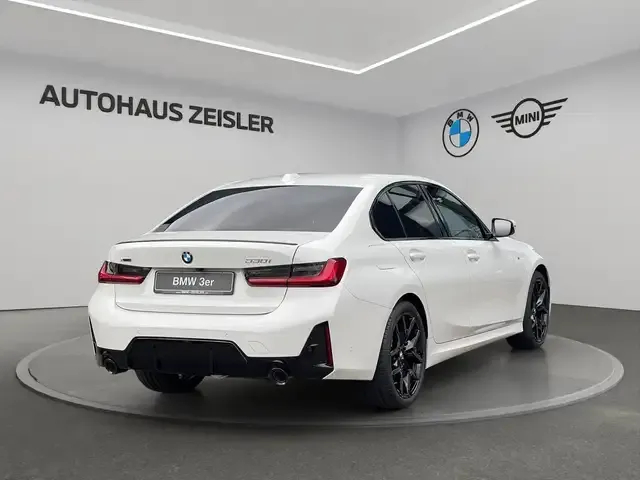 BMW 330