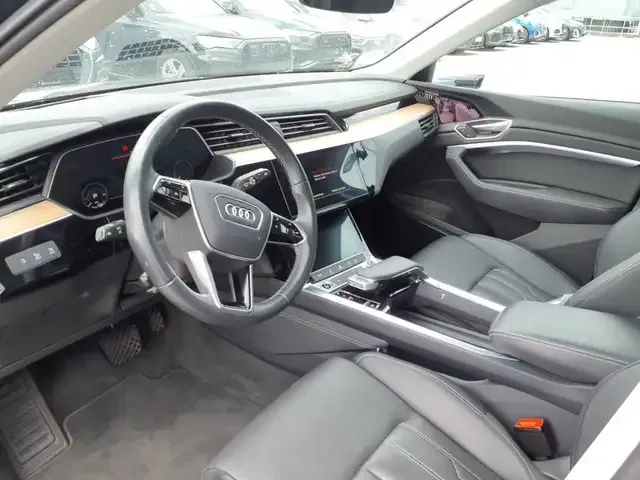 Audi Q8 e-tron