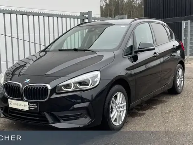 BMW 218
