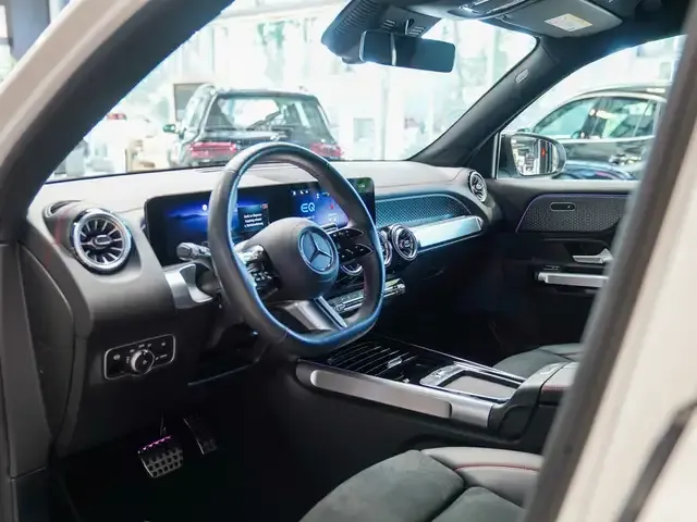 Mercedes-Benz EQB 350
