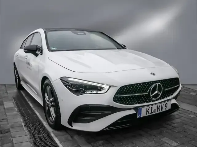 Mercedes-Benz CLA 200