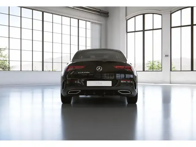 Mercedes-Benz CLA 250