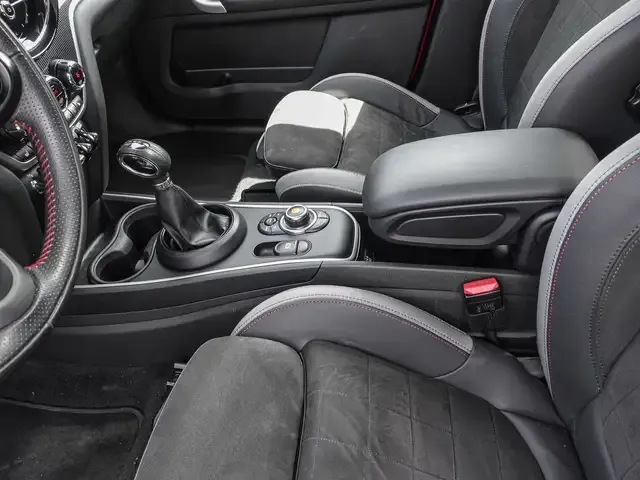 MINI Cooper SE Countryman