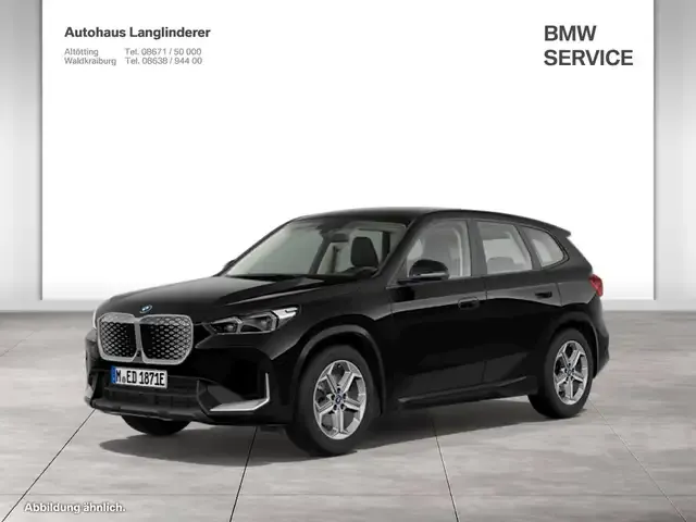 BMW iX1