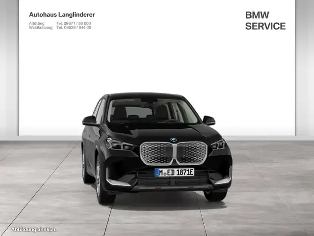 BMW iX1