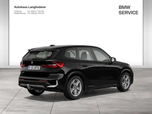 BMW iX1