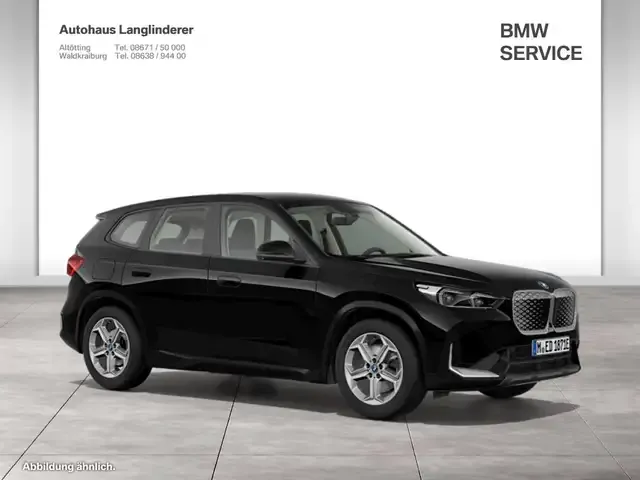 BMW iX1