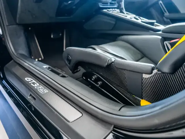 Porsche 992