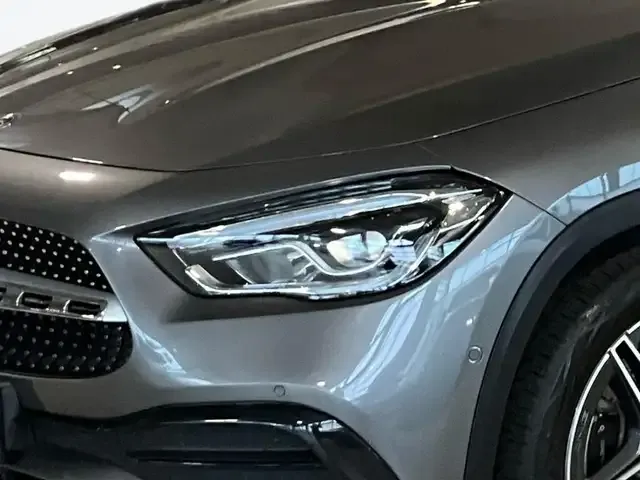 Mercedes-Benz GLA 250