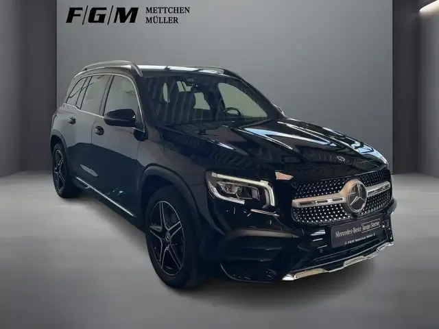 Mercedes-Benz GLB 200