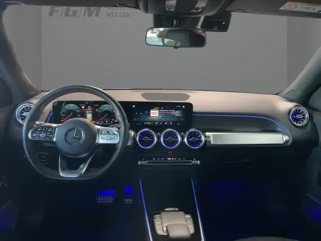 Mercedes-Benz GLB 200