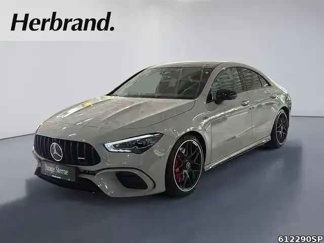 Mercedes-Benz CLA 45 AMG