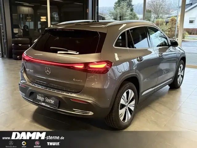 Mercedes-Benz EQA 300